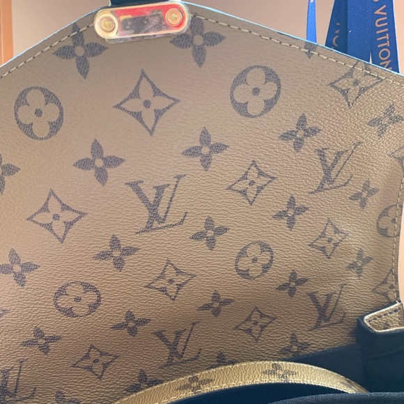 SOLD -NEW 2020 Louis Vuitton Reverse Métis - Picture 7 of 8